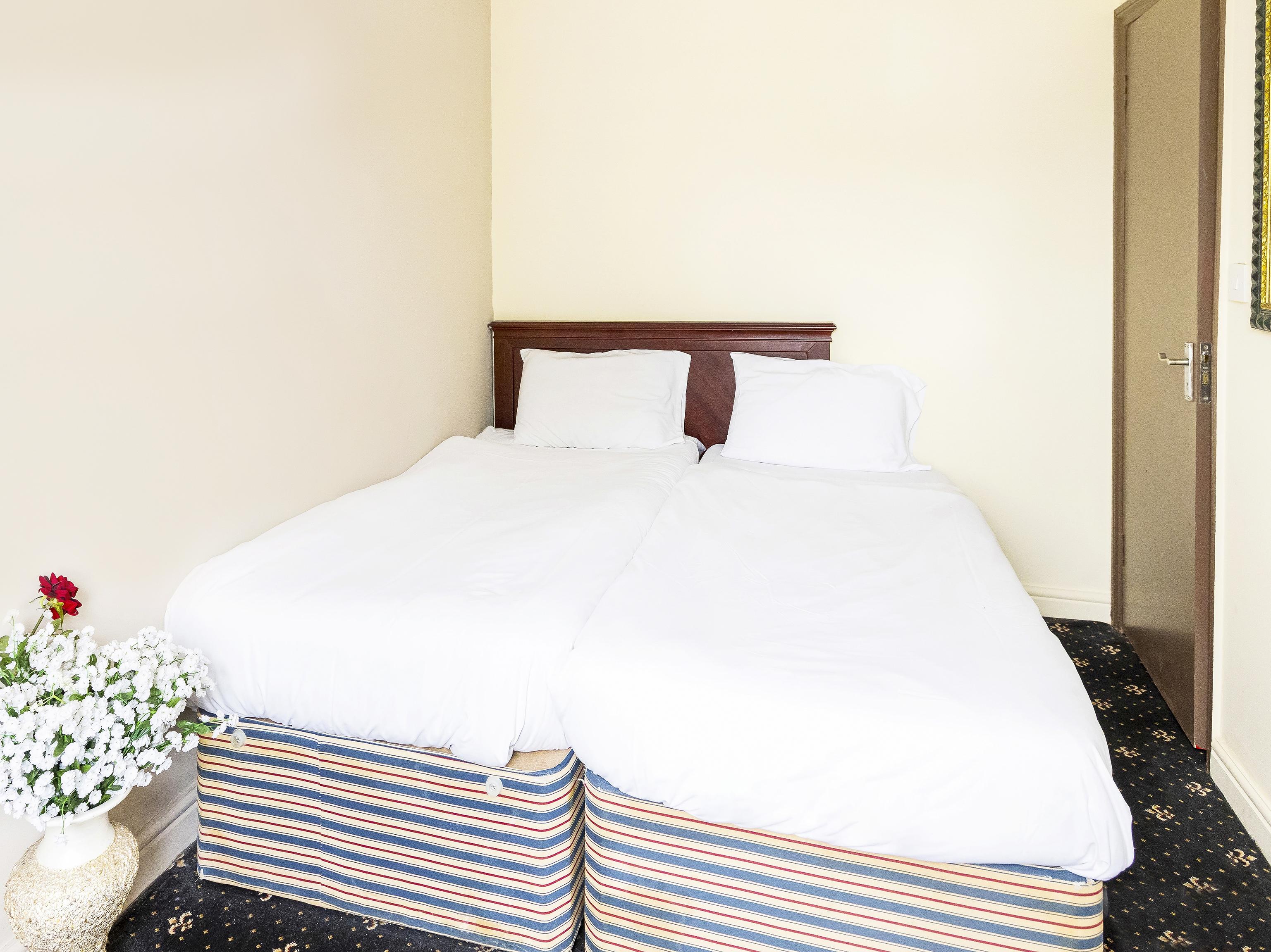 Old Oak Tree Inn 2*